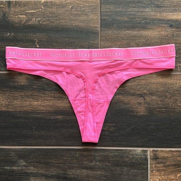 💖Victoria’s Secret Panty Thong - Picture 3 of 6